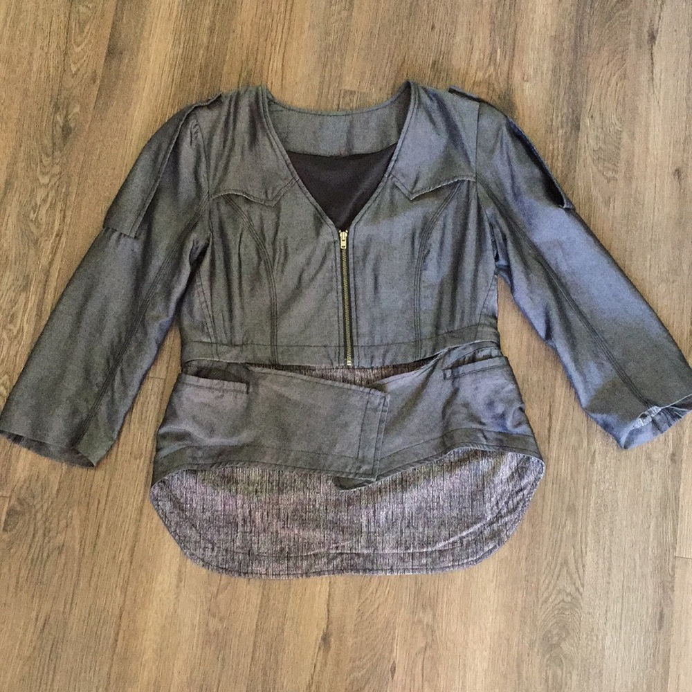 Unique LuLuLemon jacket!